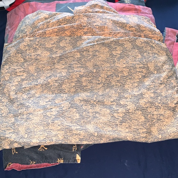 Queen Size bed sheets - Picture 6 of 7